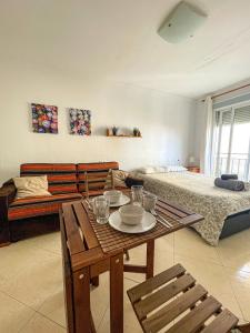 Couples Nest in Malaga!