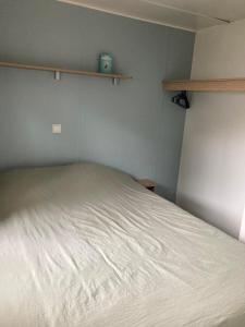 Villages vacances Mobil-home 4 places climatise dans camping 4* : photos des chambres