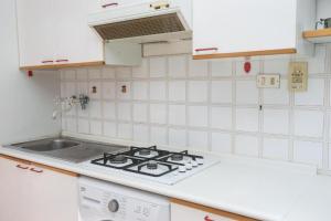 Trilocale a 50mt dal mare di Marcelli - M125