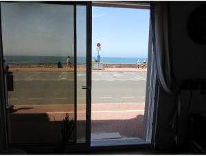 Maisons de vacances Beach housse maison face mer le portel plage : Maison 3 Chambres