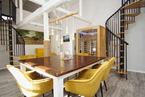 nah am Meer, ruhige Lage, gratis Nutzung vom AHOI Erlebnisbad und Sauna in Sellin - Haus Büdnerstube FeWo 1