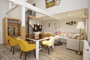 nah am Meer, ruhige Lage, gratis Nutzung vom AHOI Erlebnisbad und Sauna in Sellin - Haus Büdnerstube FeWo 1