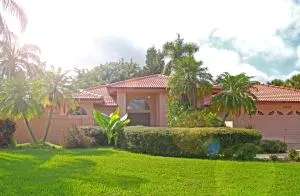 WATERFRONT PRIVATE POOL HOME NEAR SHOPPING & BEACHES - Osprey