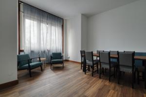 JOIVY Chic 3-Bed Flat Near Colonne di San Lorenzo
