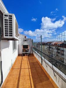 Oeiras, 2 bedroom apartment w balcony and barbecue next to Parque dos Poetas