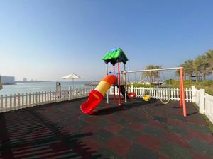 Luxury Seaview Studio Apartment -RAK Marjan Island