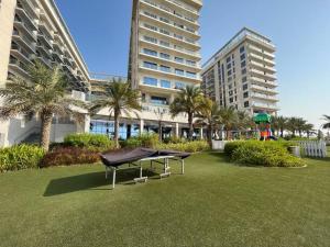 Luxury Seaview Studio Apartment -RAK Marjan Island