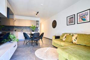 Garden View 9 - Two Bedroom Apartment