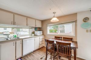 Rockaway Beach Home, Walk to Ocean, Pet Friendly!