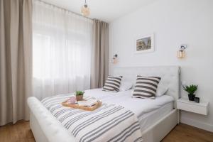 Apartment in Krakow with parking and balcony by Noclegi Renters