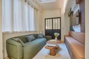 Residence Center of Paris by Studio prestige