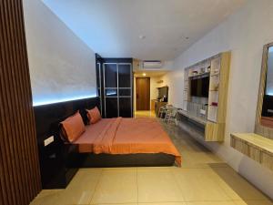 Nagoya thamrin city apartement Tower B lvl 12 free Netflix