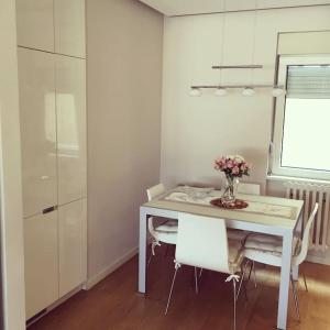 Mayas Downtown Apartment