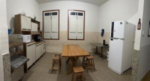 Quarto inteiro, próx ao Centro - República Saideira