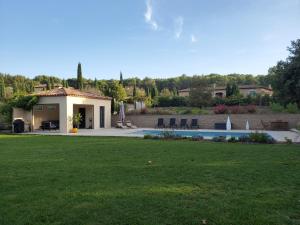 Villas SUPERBE MAISON FAMILIALE AVEC PISCINE : photos des chambres