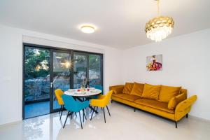 Cavtat city centre luxury apartment