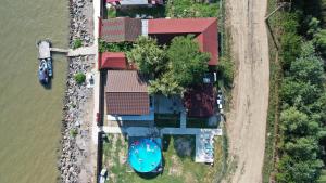 New House La Nea Paul