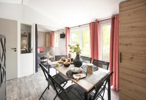Campings CAMPING PLEIN SOLEIL : photos des chambres
