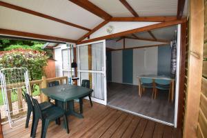 Campings CAMPING PLEIN SOLEIL : photos des chambres