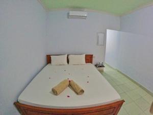 Phòng Giường Đôi Có Phòng Tắm Riêng (Double Room with Private Bathroom)