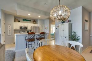 Lake Ozark Condo with Water Views and Pool Access!