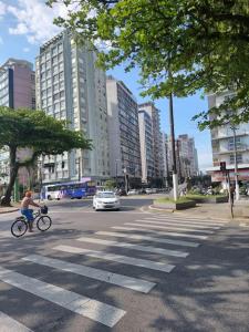 Vista ao mar, Wi-fi, Ar Cond, Portaria 24h, enxoval