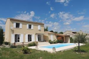 Villa charmante à Saint-Maurice-sur-Eygues avec piscine privée