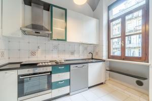 Quadrilatero Romano! Exclusive & Roomy Apartment