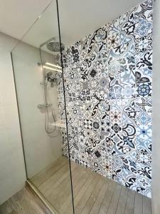 Primera línea de playa frontal con vistas al mar