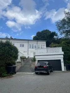 Fin uthyrningsdel med egen terass - Ådö