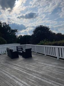 Fin uthyrningsdel med egen terass