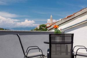 Apartment in Vrbnik - Insel Krk 45252 