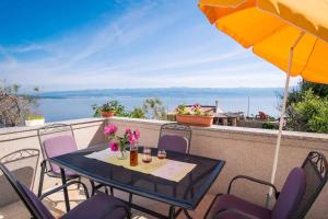 Apartment in Vrbnik - Insel Krk 45254 
