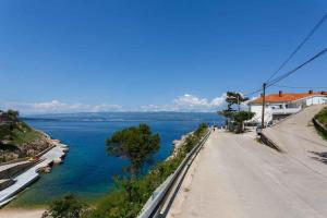 Apartment in Vrbnik - Insel Krk 45254 