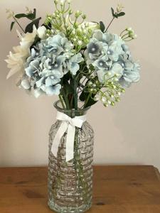 1 Bed Sleeps 2 Parking Pets Allowed