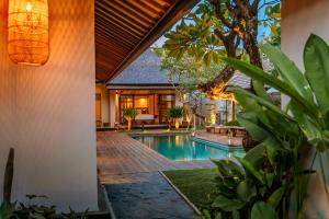 Villa Zarrin Seminyak Bali Luxury 3 bedroom villa