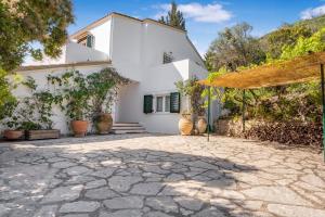 Villa Viviere -Nestled just 100 meters above the charming village of Sivota