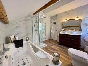 B&B / Chambres d'hotes Chalet Le Tilleul : photos des chambres
