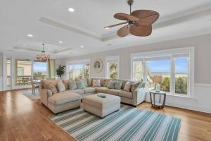5 Bed 5 Bath Luxury Beach Front Home w/Ocean Views - Ubytování bez kategorie ve městě Tybee Island