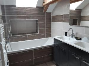 Maisons de vacances Gite de la Brunerie : photos des chambres