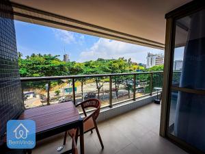 Apartamento Luxuoso de 24 em Ondina