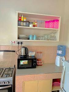 Homely apt 3 (three)