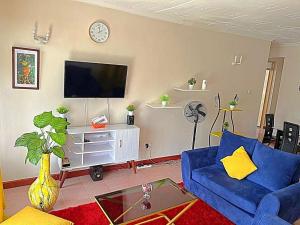 Homely apt 3 (three)