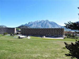 Studio 4 personnes, proche télésiège, WiFi, parking - SuperDévoluy - FR-1-525-284