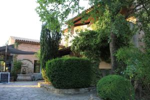 Hotels Hotel Lou Caleu restaurant le Rocher des Abeilles : photos des chambres