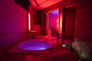 AETERNA SUITES SPA Apartment - 4hvězdičkové hotely ve městě Terracina