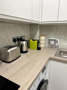 2 Bedroom Apartment, Edgware Road