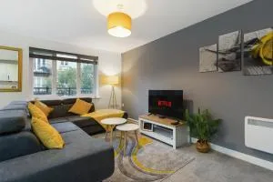 Deluxe 2 bed flat w/free parking - Beaconsfield