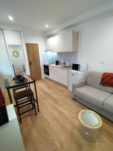 Appartements Modern studio Bellegarde : Appartement - Rez-de-Chaussée