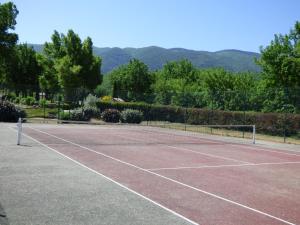 Hotels Hotel Lou Caleu restaurant le Rocher des Abeilles : photos des chambres